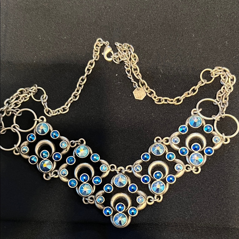 NIB Vintage Shimmer V Necklace - Touchstone by Swarovski
